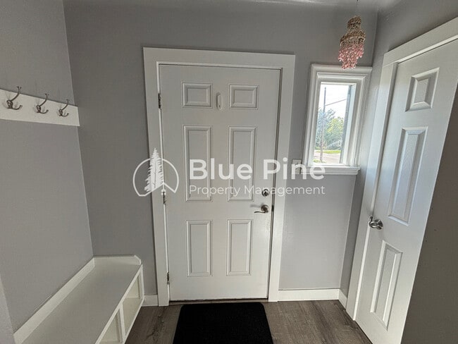Photo - 306 Lawton St Unit 2