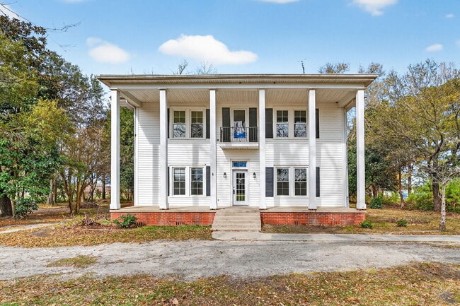 Photo - 409 Meadow Rd