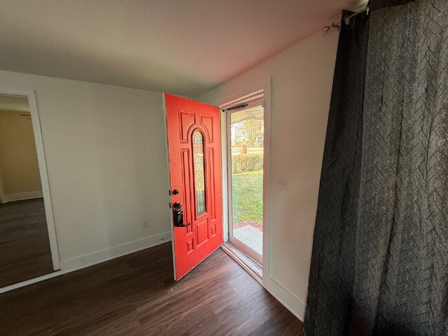 Photo - 1709 Cass St