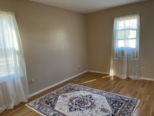 Photo - 4015 NE 19th Cir