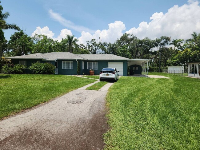 Building Photo - 1662 Houston Dr Rental