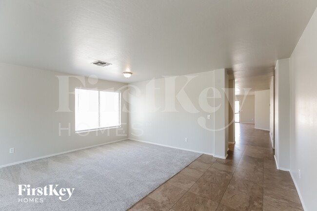 Photo - 2230 W Burgess Ln