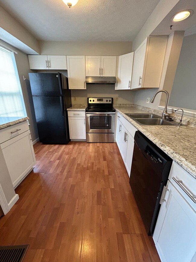 Photo - Beautiful 3 Bedroom Duplex with Garage and...