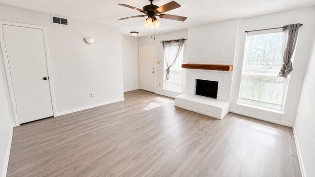 Photo - 11685 Alief Clodine Rd Unit 10