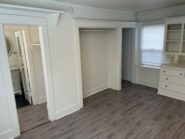 Photo - 1730 E. 7th St. #17