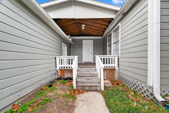 Photo - 521 Alford St