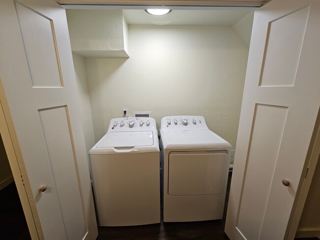 Photo - 839 W Walworth Ave