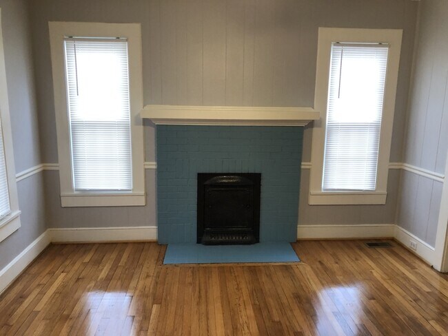 Photo - 542 E Black St