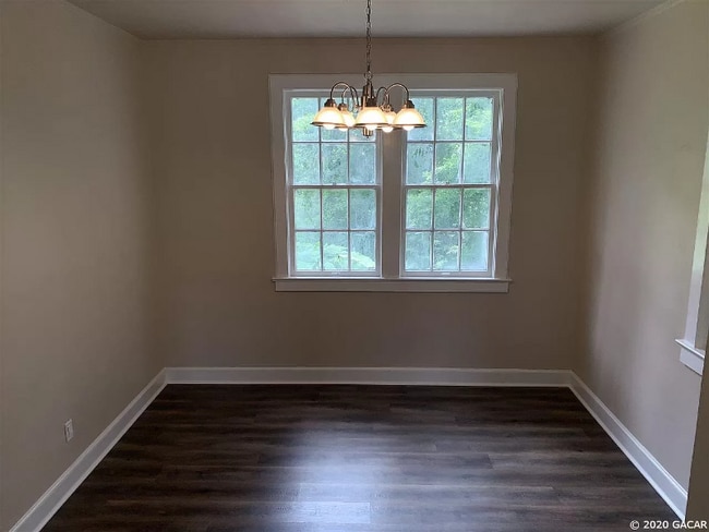 Photo - 929 SW 13th St