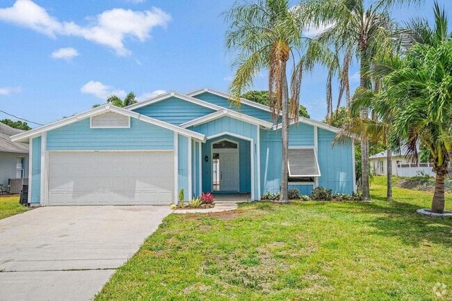 Building Photo - 6321 Pompano St Rental