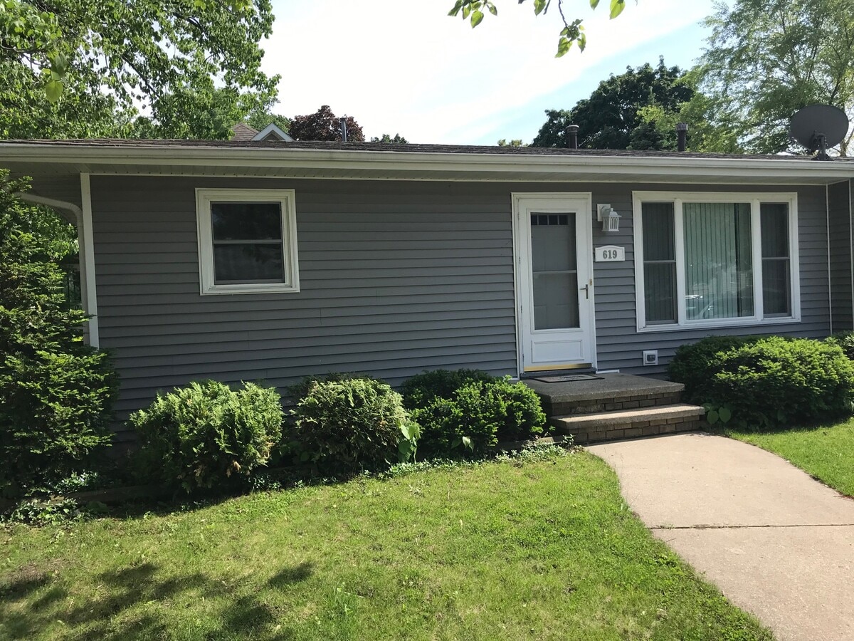 Photo - 619 Sterling Ave Townhome