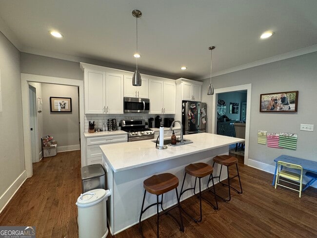 859 East Ave