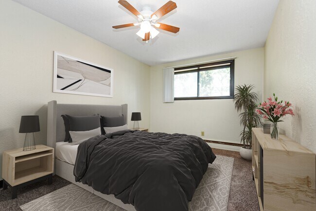 White Bear Lake, MN White Bear Terrace Apartments | Furnished bedroom
