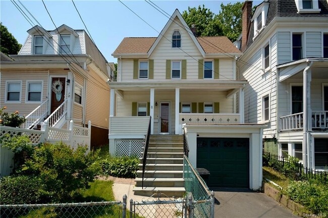 Building Photo - 8 S Mill St Rental