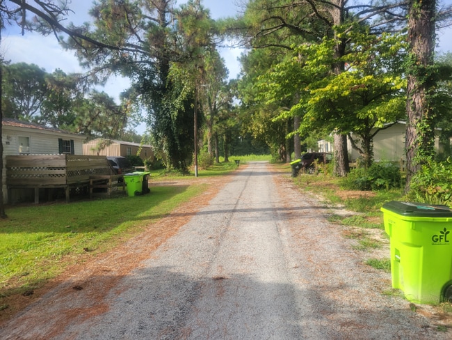 Building Photo - 1007 Jamaicanwood Ln
