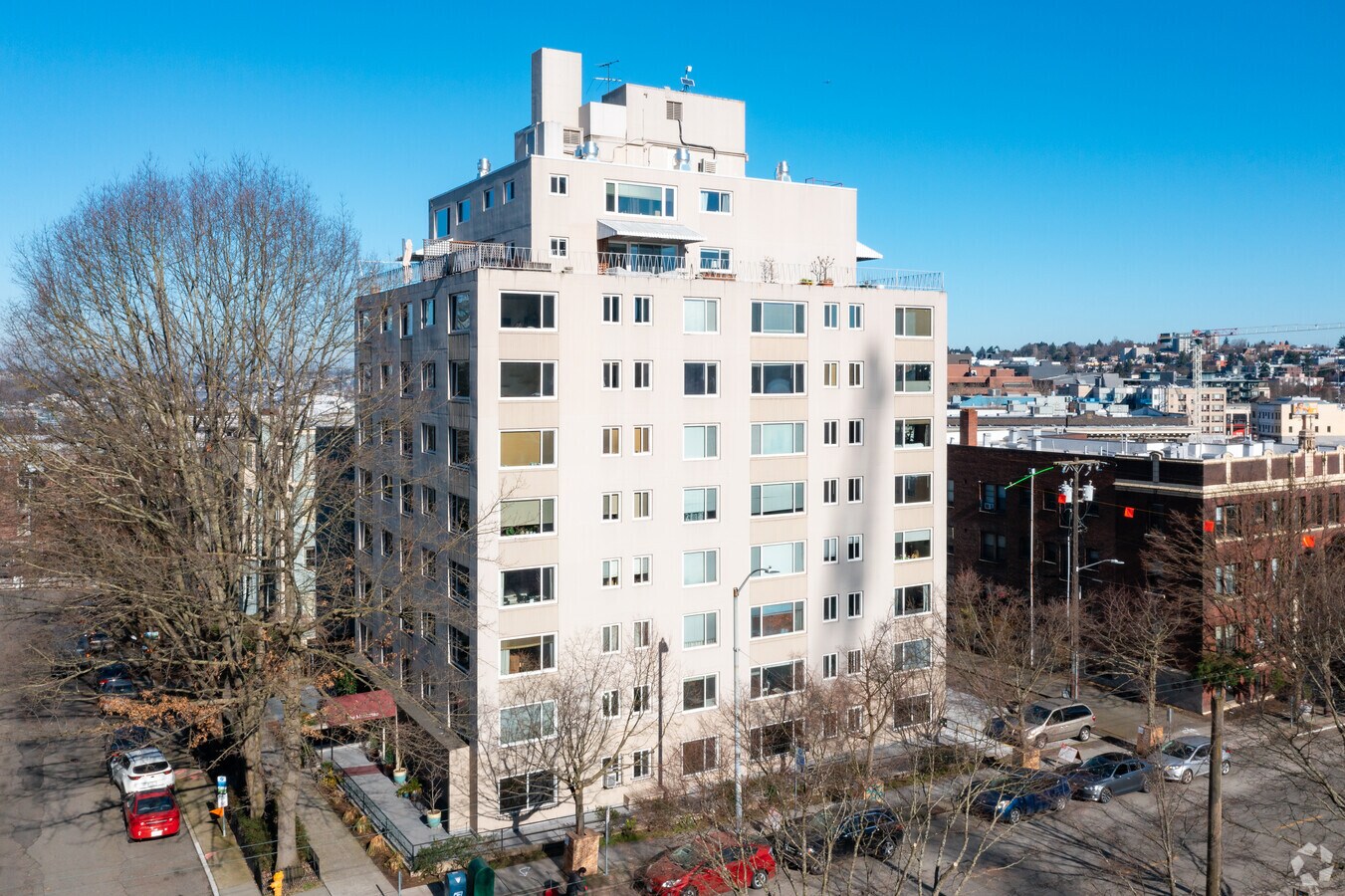 The Manhattan - The Manhattan Apartments