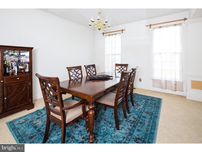33 Hempstead Dr