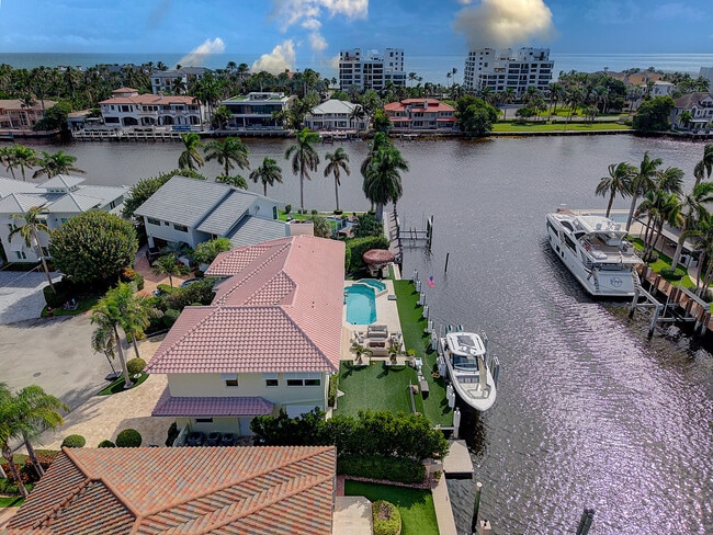 Building Photo - 968 Hyacinth Dr