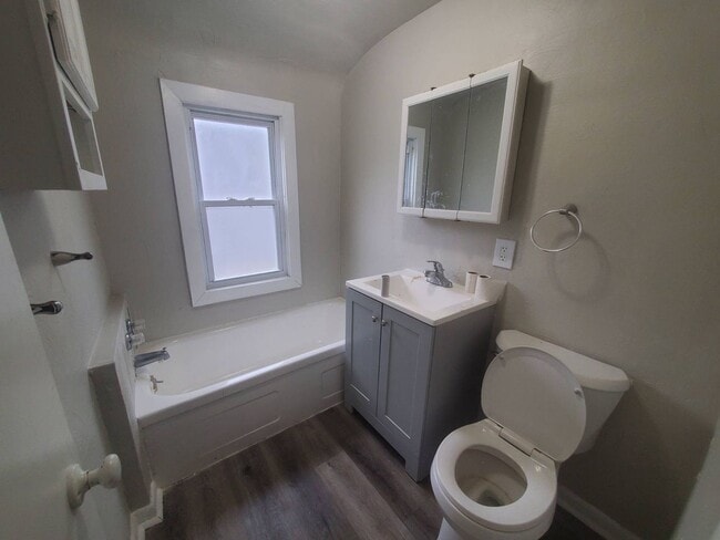 Photo - 3645 E 146th St Unit 3