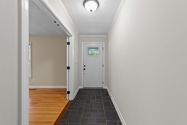Photo - 204 McNeil Rd