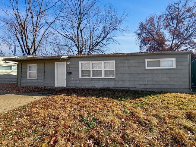 Building Photo - Spacious 4 Bed,1 Bath Home in Kansas City