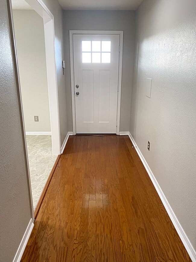 Photo - 9170 Manion Dr