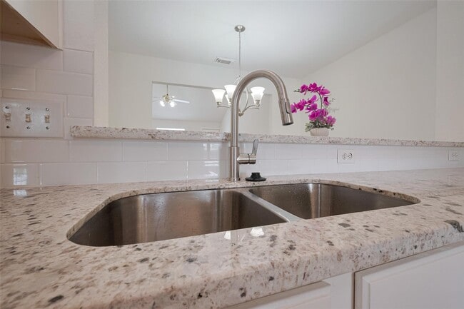 Photo - 10918 Linden Gate Dr