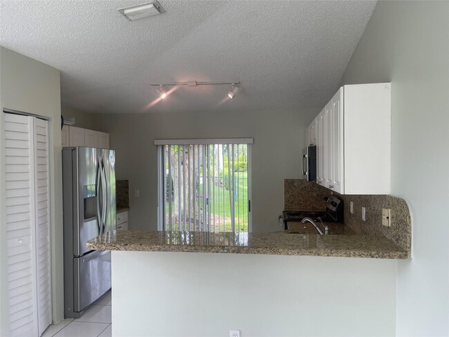 Photo - 1810 SW 114th Ter