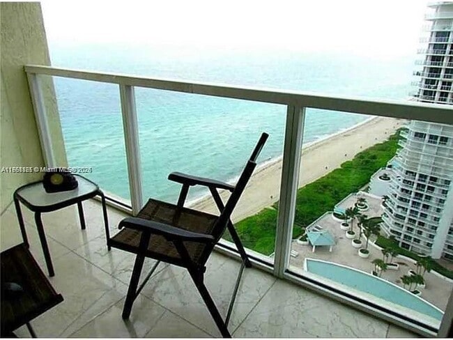 16699 Collins Ave Unit 2810