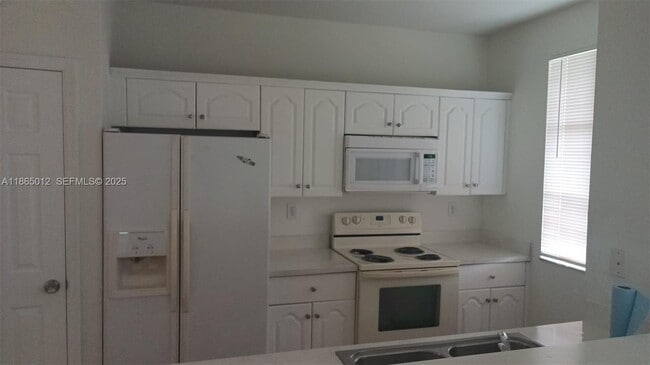 Photo - 6042 SW 19th Ct