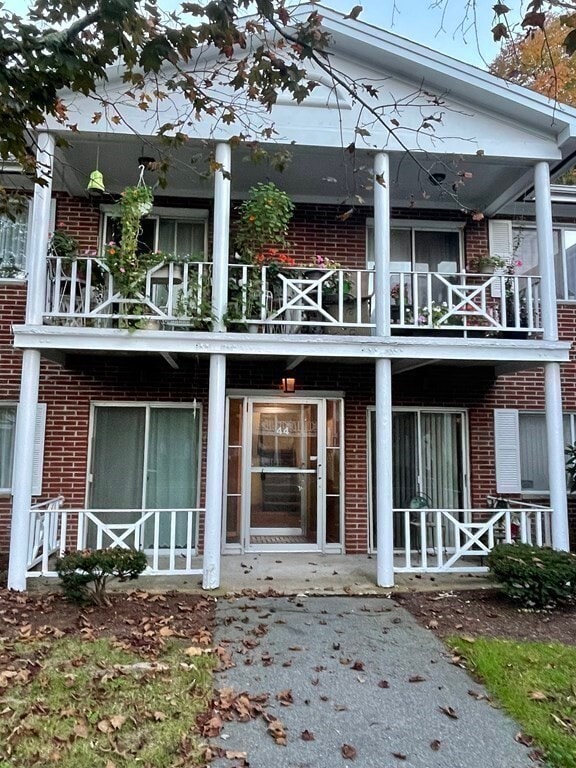 Building Photo - 44 Bayberry Dr Unit 1