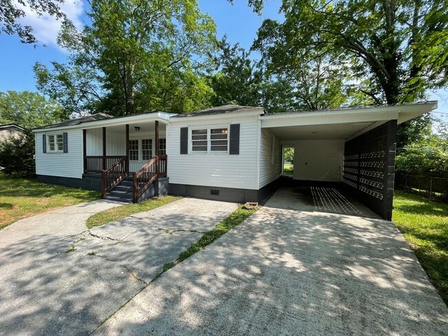 Building Photo - Updated 3/1 House in Cedartown- $1,395