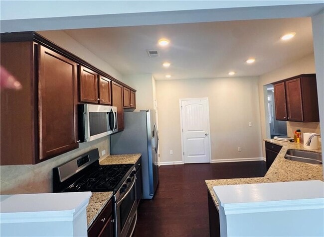Photo - 1335 Hampton Oaks Dr