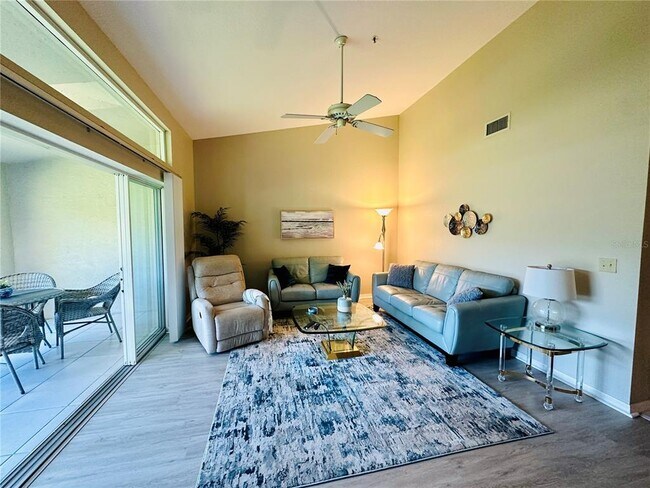 Photo - 6713 Stone River Rd Unit 202