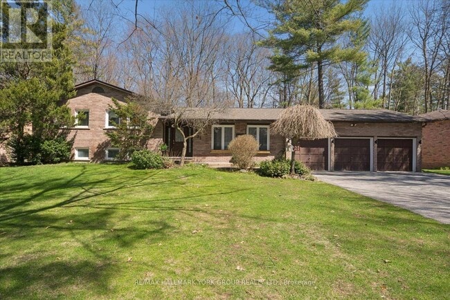 Photo - 21 Artesian Ave