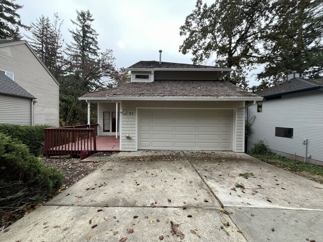 Photo - Spacious 3-Bedroom Home with Vaulted Ceili...