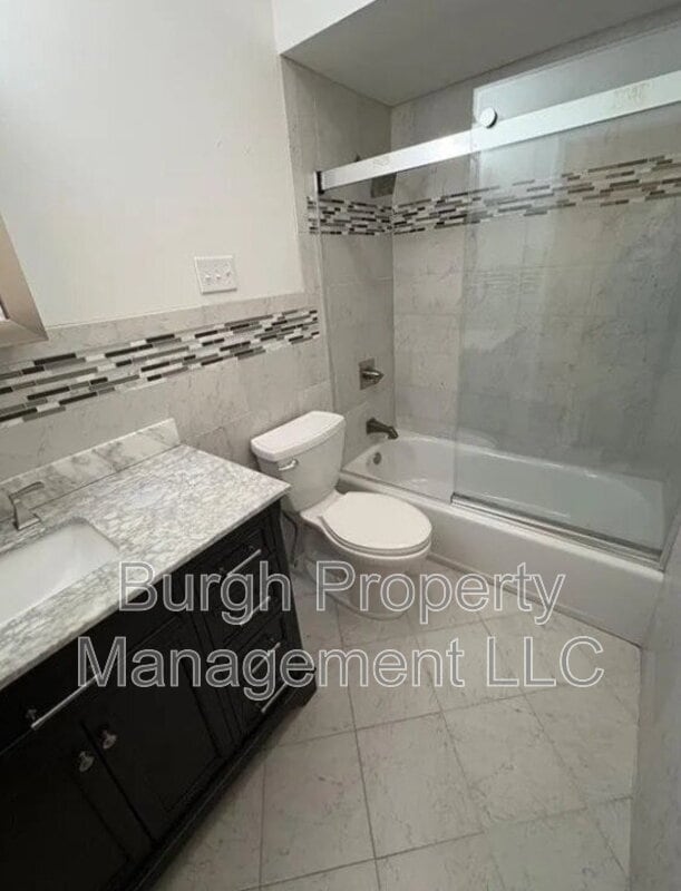 Photo - 1234 Pennsbury Blvd S