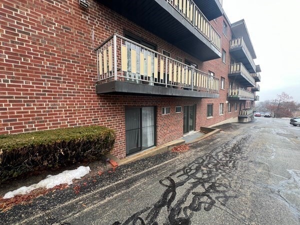 Building Photo - 100 Grandview Ave Unit 4A