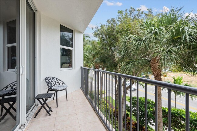 191 SE 20th Ave Unit 312