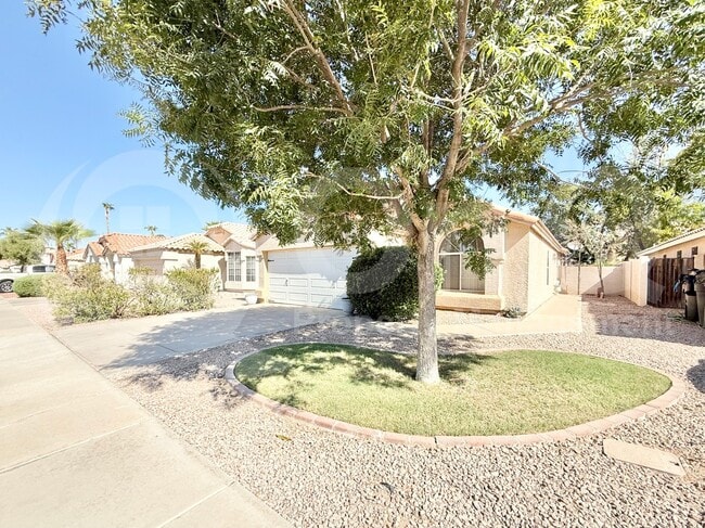 Photo - 1150 W Lark Dr