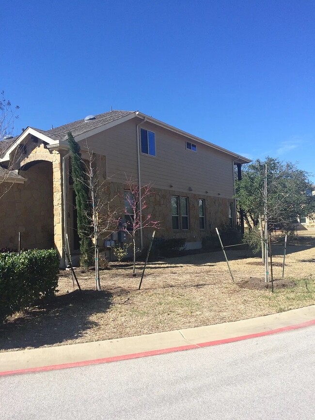 9512 Solana Vista Loop Unit B
