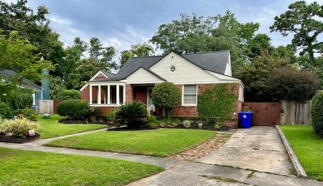 Ideally Located Single Family home in Byrn... - Ideally Located Single Family home in Byrn...