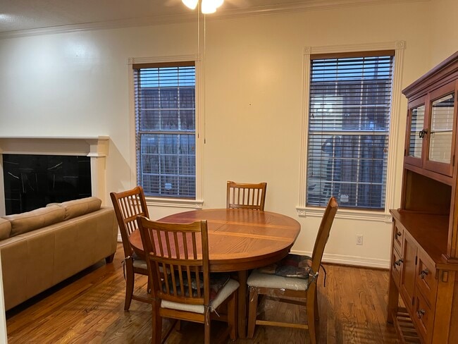 Photo - 6855 Bellgreen Dr