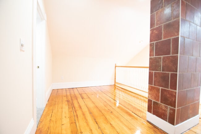 Photo - 20 Ellery St Unit 2