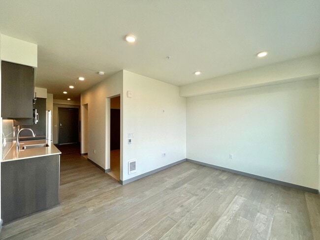 Photo - Modern Home For Rent