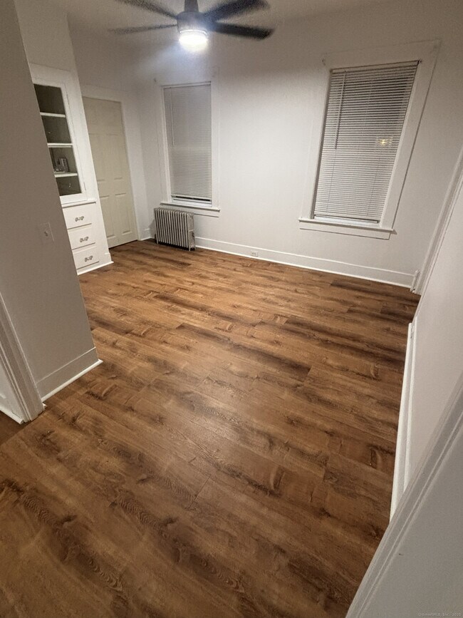 Photo - 341 Woodstock Ave Unidad Floor 1