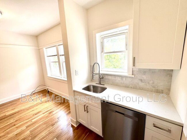 Photo - 1065 W Dakin St Unit #3