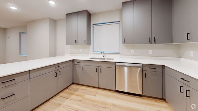 Building Photo - 1215 SE 8th St Unit #1 Rental