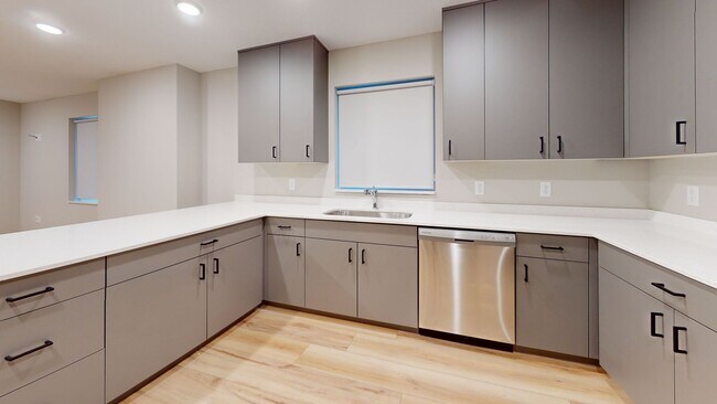 Photo - 1215 SE 8th St Apartment Unit #1
