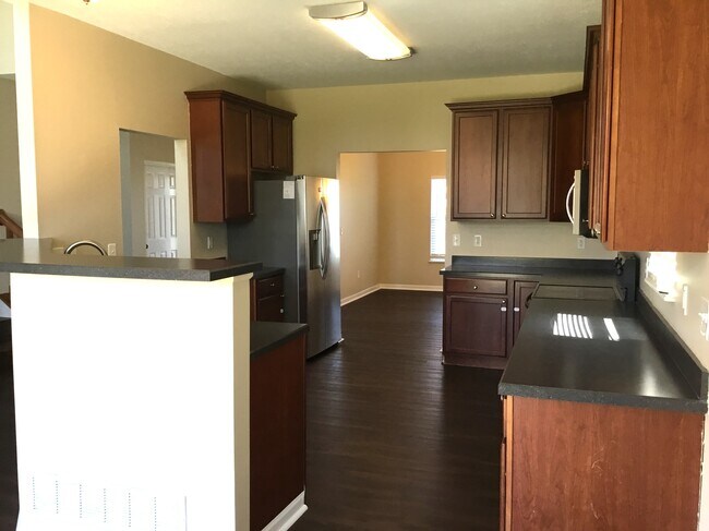 Photo - 185 Cherry Tree Ln